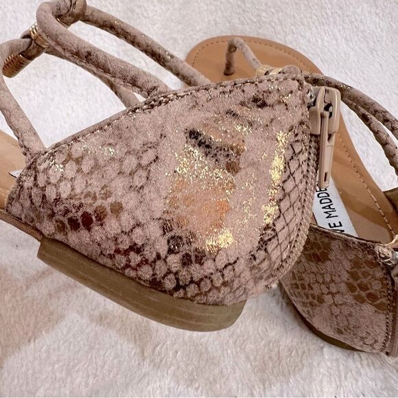 Steve Madden Light Brown and Gold Toned Rantt Sandals Size 6.5 - Picture 2 of 13